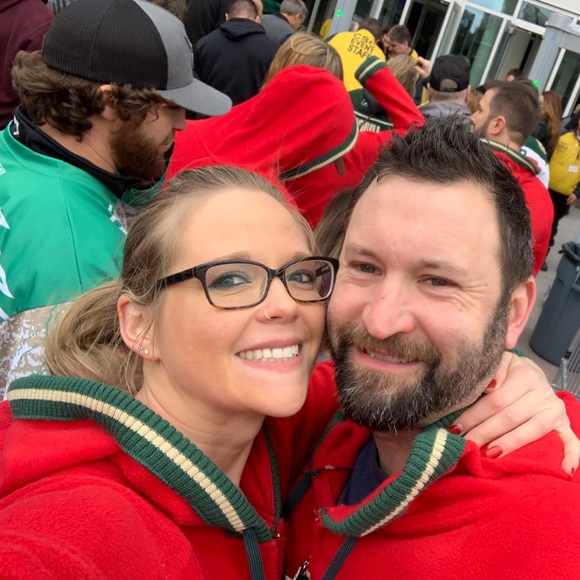 Meet your Posher, Liz - Picture 1 of 1